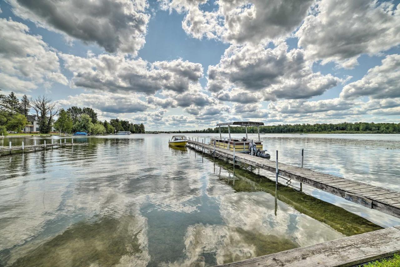 Charming Tiny Cottage 5 With Crooked Lake Access! Alanson Exterior photo